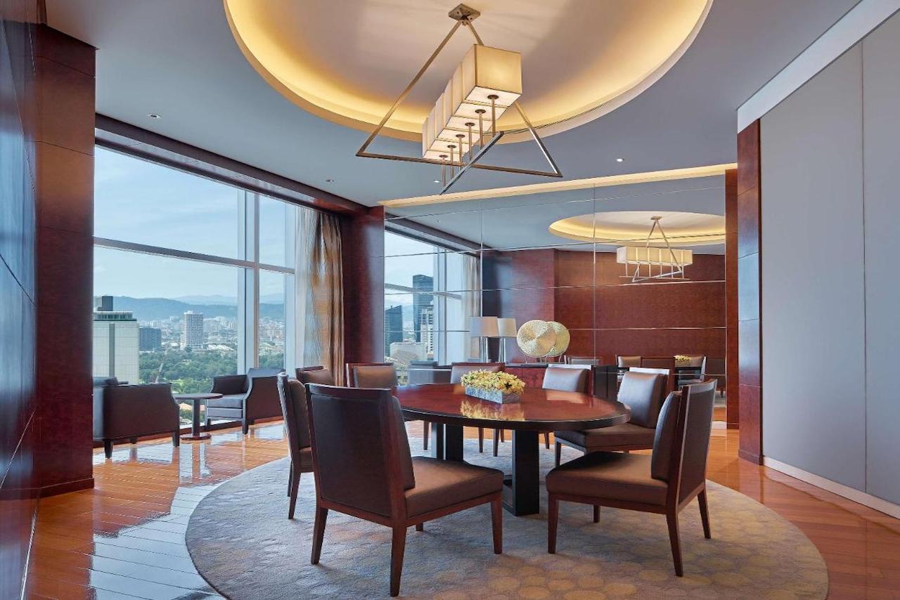 grand Hyatt4